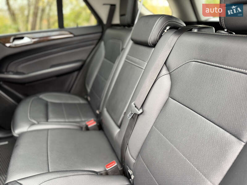 Позашляховик / Кросовер Mercedes-Benz M-Class 2013 в Києві фото 16 Позашляховик / Кросовер Mercedes-Benz M-Class 2013 в Києві