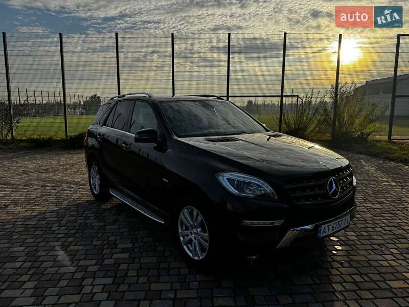 Позашляховик / Кросовер Mercedes-Benz M-Class 2012 в Заліщиках фото 6 Позашляховик / Кросовер Mercedes-Benz M-Class 2012 в Заліщиках