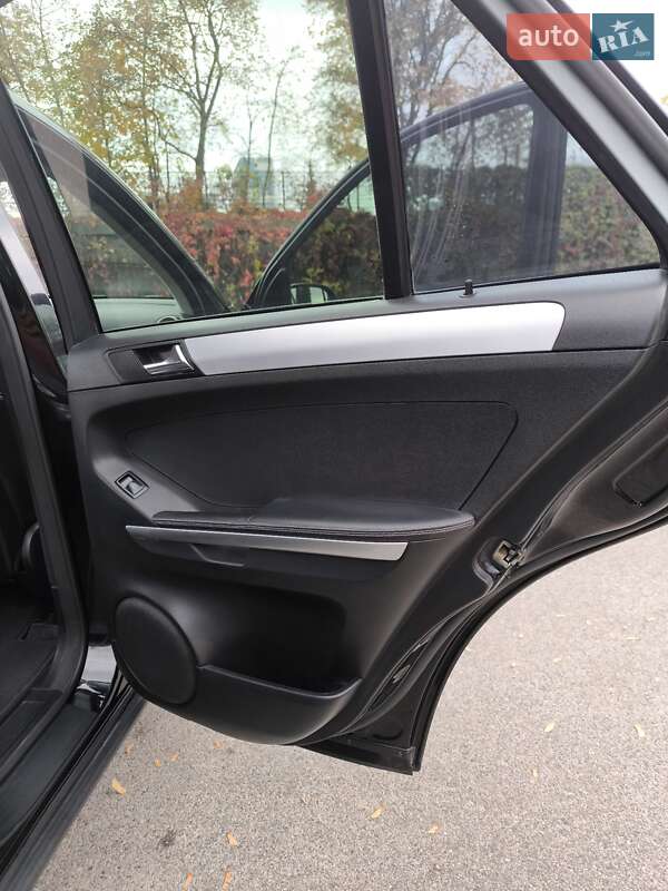 Позашляховик / Кросовер Mercedes-Benz M-Class 2007 в Дніпрі фото 27 Позашляховик / Кросовер Mercedes-Benz M-Class 2007 в Дніпрі