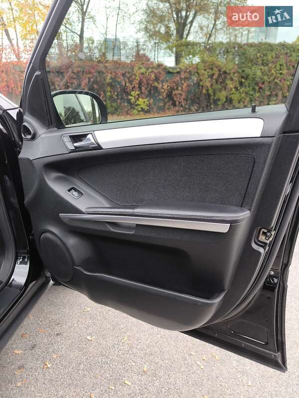 Позашляховик / Кросовер Mercedes-Benz M-Class 2007 в Дніпрі фото 28 Позашляховик / Кросовер Mercedes-Benz M-Class 2007 в Дніпрі