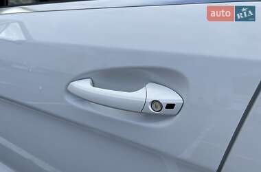 Позашляховик / Кросовер Mercedes-Benz M-Class 2015 в 