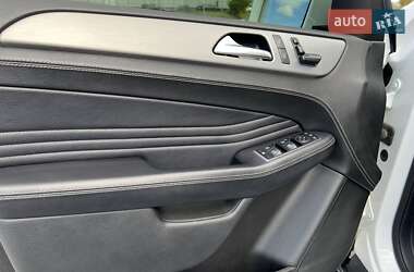 Позашляховик / Кросовер Mercedes-Benz M-Class 2015 в 