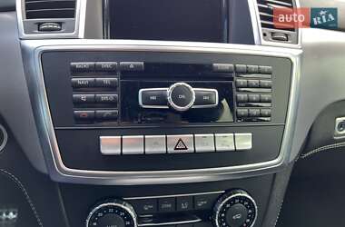 Позашляховик / Кросовер Mercedes-Benz M-Class 2015 в 