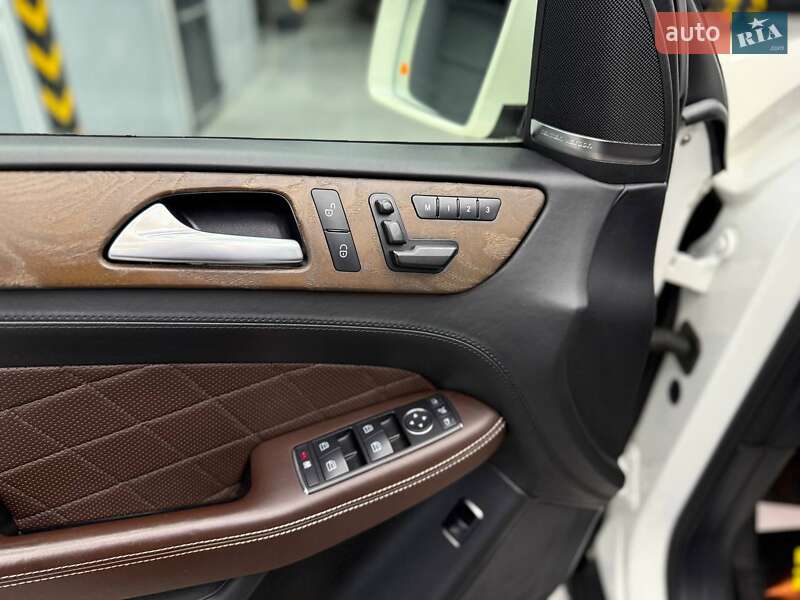 Внедорожник / Кроссовер Mercedes-Benz M-Class 2013 в Черновцах