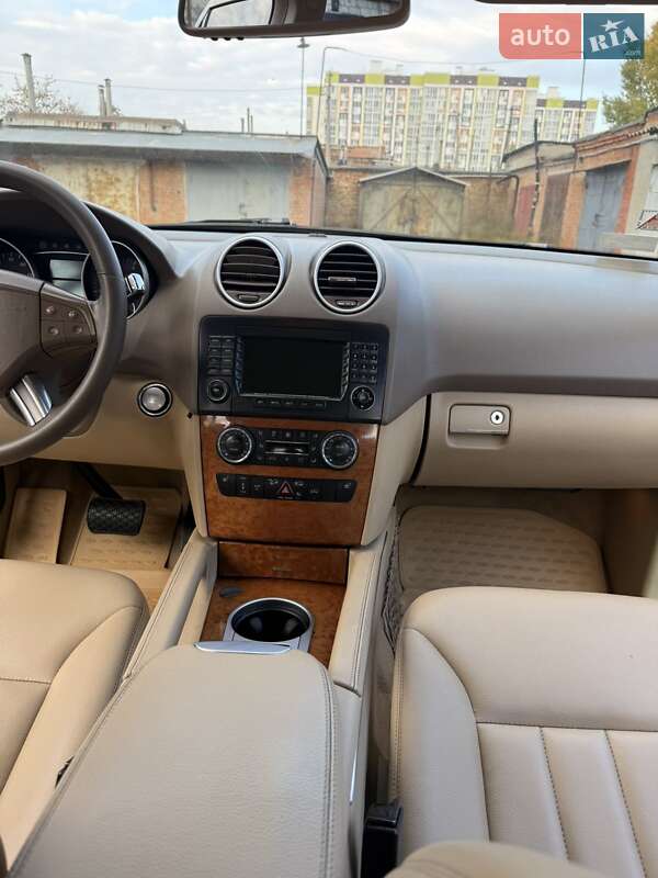 Внедорожник / Кроссовер Mercedes-Benz M-Class 2008 в Полтаве фото 16 Внедорожник / Кроссовер Mercedes-Benz M-Class 2008 в Полтаве