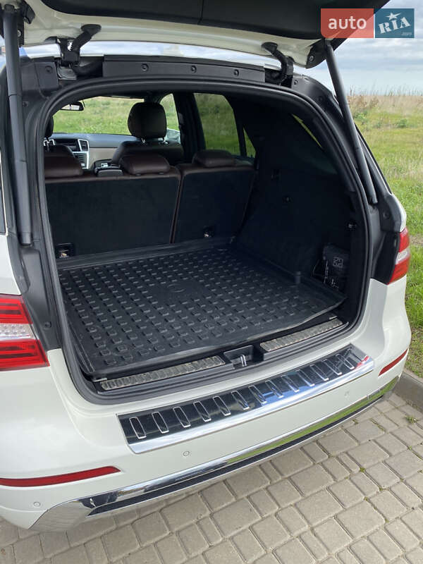 Позашляховик / Кросовер Mercedes-Benz M-Class 2013 в Одесі