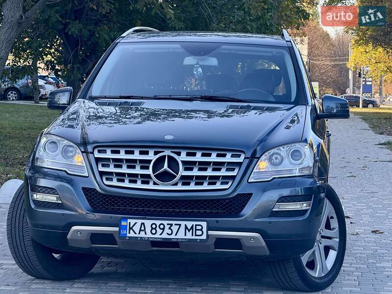Позашляховик / Кросовер Mercedes-Benz M-Class 2011 в Одесі фото 9 Позашляховик / Кросовер Mercedes-Benz M-Class 2011 в Одесі