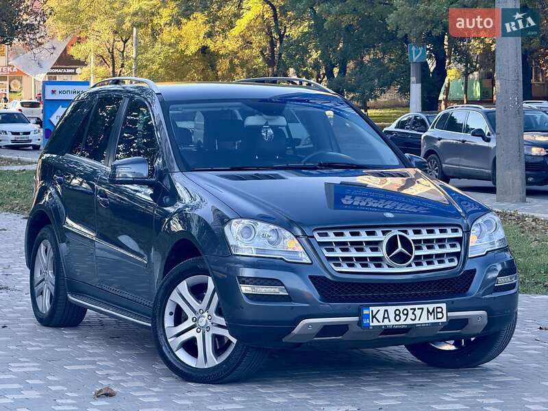 Позашляховик / Кросовер Mercedes-Benz M-Class 2011 в Одесі фото 23 Позашляховик / Кросовер Mercedes-Benz M-Class 2011 в Одесі