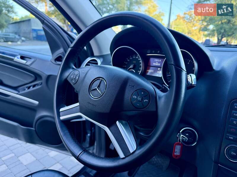 Позашляховик / Кросовер Mercedes-Benz M-Class 2011 в Одесі фото 51 Позашляховик / Кросовер Mercedes-Benz M-Class 2011 в Одесі