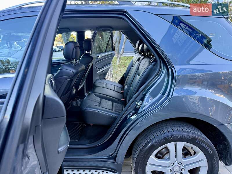 Позашляховик / Кросовер Mercedes-Benz M-Class 2011 в Одесі фото 56 Позашляховик / Кросовер Mercedes-Benz M-Class 2011 в Одесі