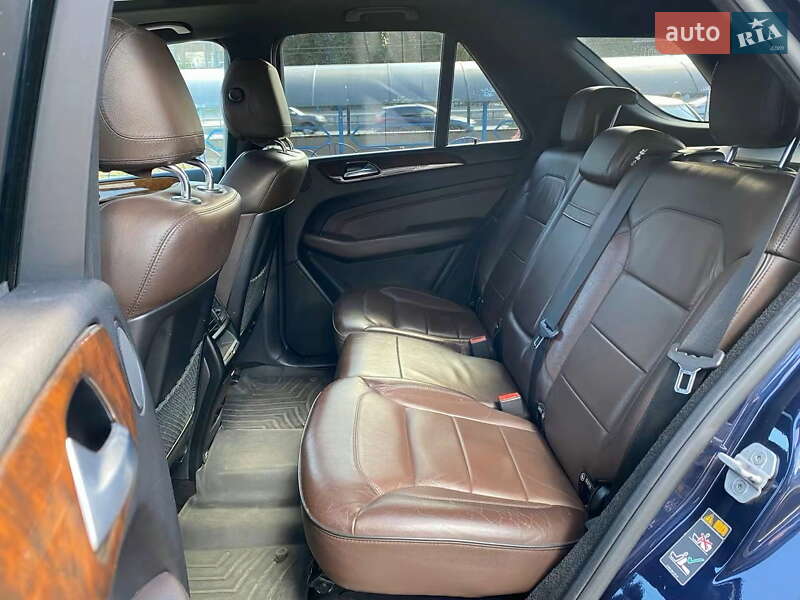 Внедорожник / Кроссовер Mercedes-Benz M-Class 2013 в Киеве