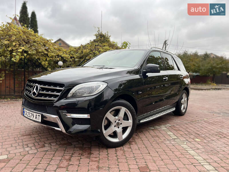 Mercedes-Benz M-Class 2012 Mercedes-Benz M-Class 2012