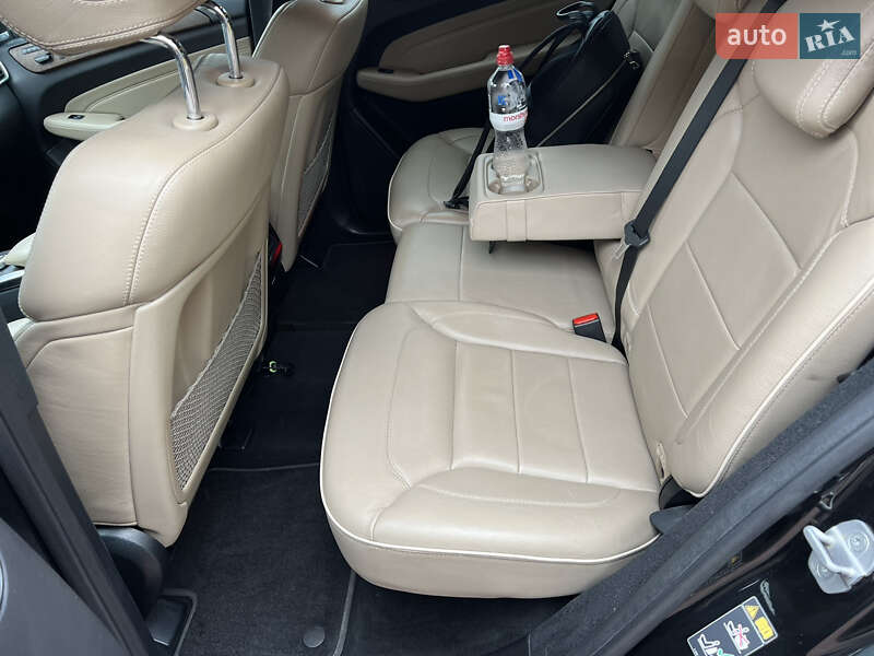Внедорожник / Кроссовер Mercedes-Benz M-Class 2012 в Киеве фото 26 Внедорожник / Кроссовер Mercedes-Benz M-Class 2012 в Киеве