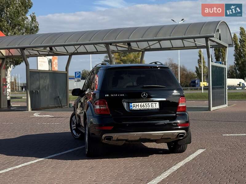Позашляховик / Кросовер Mercedes-Benz M-Class 2009 в Дніпрі фото 9 Позашляховик / Кросовер Mercedes-Benz M-Class 2009 в Дніпрі