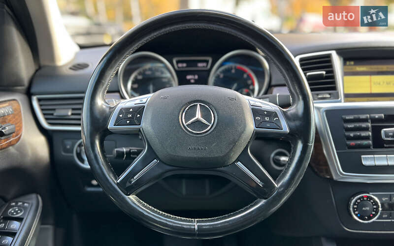 Позашляховик / Кросовер Mercedes-Benz M-Class 2011 в Львові фото 11 Позашляховик / Кросовер Mercedes-Benz M-Class 2011 в Львові
