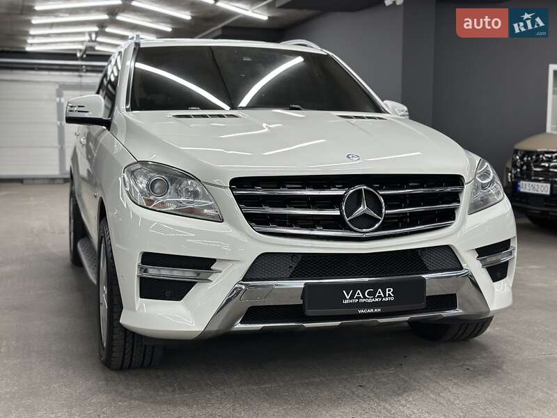 Внедорожник / Кроссовер Mercedes-Benz M-Class 2011 в Харькове