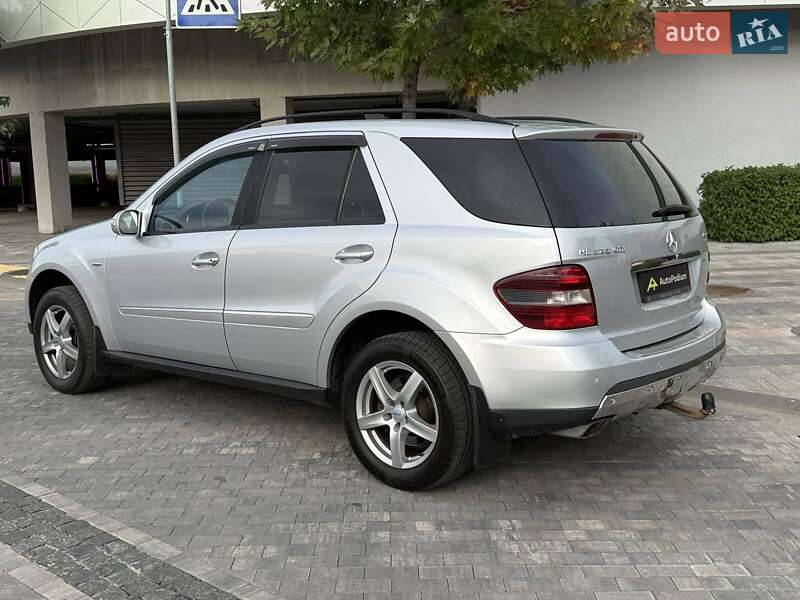 Внедорожник / Кроссовер Mercedes-Benz M-Class 2008 в Киеве фото 5 Внедорожник / Кроссовер Mercedes-Benz M-Class 2008 в Киеве