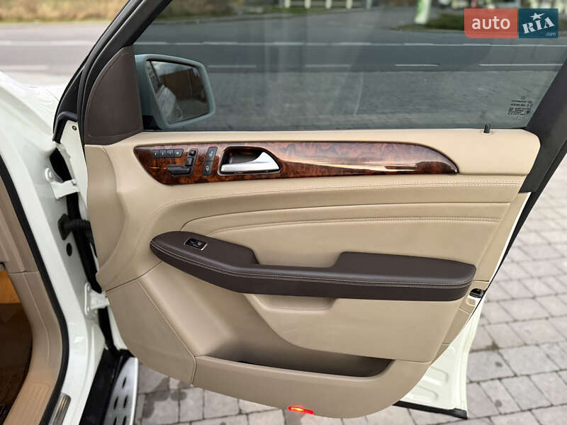 Внедорожник / Кроссовер Mercedes-Benz M-Class 2013 в Снятине фото 15 Внедорожник / Кроссовер Mercedes-Benz M-Class 2013 в Снятине