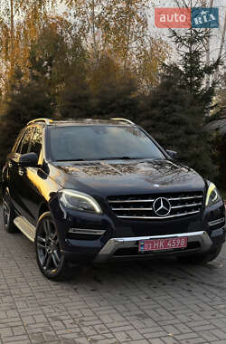 Внедорожник / Кроссовер Mercedes-Benz M-Class 2013 в Дубно