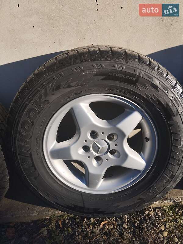 Внедорожник / Кроссовер Mercedes-Benz M-Class 2001 в Заставной