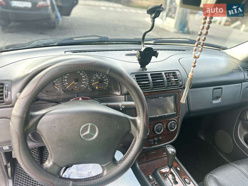 Внедорожник / Кроссовер Mercedes-Benz M-Class 2003 в Буче