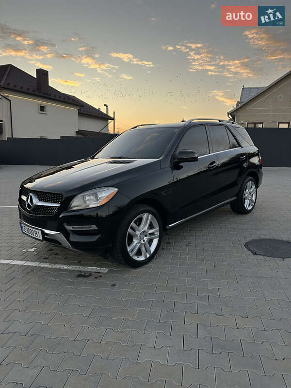 Внедорожник / Кроссовер Mercedes-Benz M-Class 2013 в Черновцах