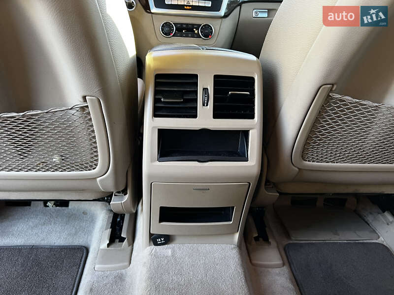 Внедорожник / Кроссовер Mercedes-Benz M-Class 2012 в Дубно фото 24 Внедорожник / Кроссовер Mercedes-Benz M-Class 2012 в Дубно