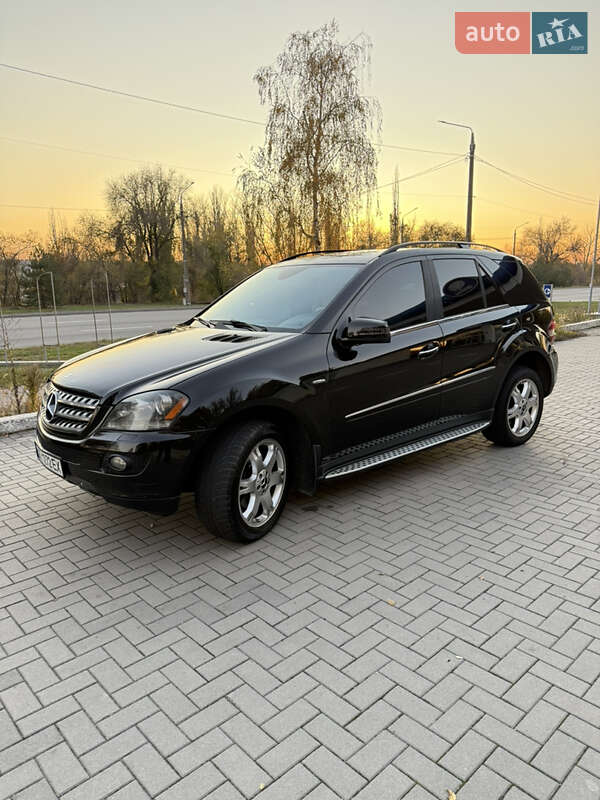 Позашляховик / Кросовер Mercedes-Benz M-Class 2007 в Запоріжжі