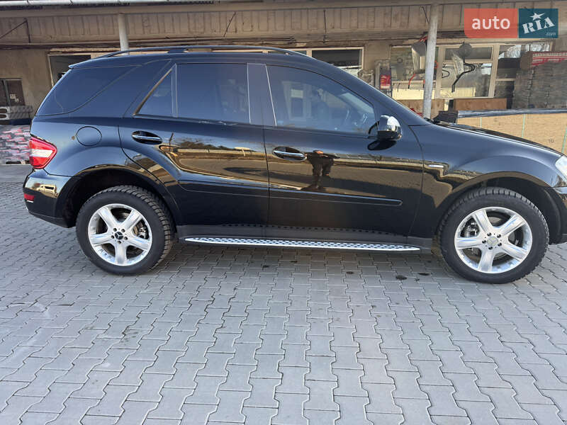 Позашляховик / Кросовер Mercedes-Benz M-Class 2009 в Заставній фото 10 Позашляховик / Кросовер Mercedes-Benz M-Class 2009 в Заставній