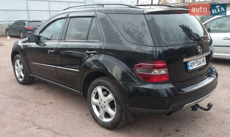 Позашляховик / Кросовер Mercedes-Benz M-Class 2006 в Житомирі