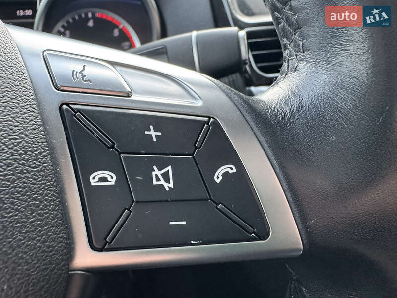 Позашляховик / Кросовер Mercedes-Benz M-Class 2013 в Львові фото 74 Позашляховик / Кросовер Mercedes-Benz M-Class 2013 в Львові