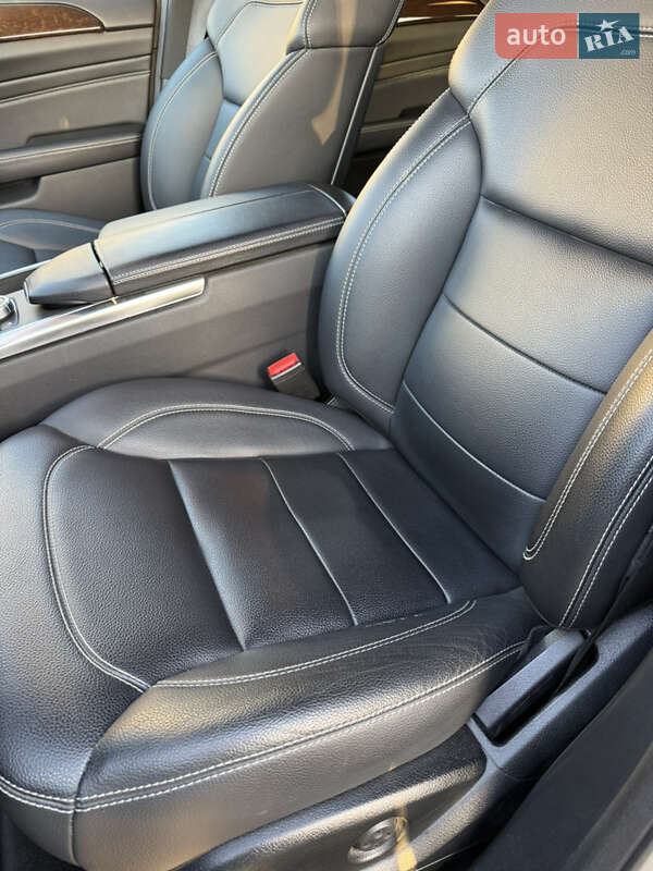 Внедорожник / Кроссовер Mercedes-Benz M-Class 2012 в Киеве