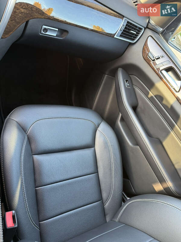 Внедорожник / Кроссовер Mercedes-Benz M-Class 2012 в Киеве