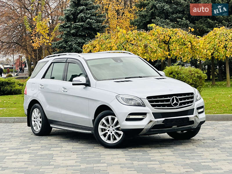 Позашляховик / Кросовер Mercedes-Benz M-Class 2013 в Дніпрі