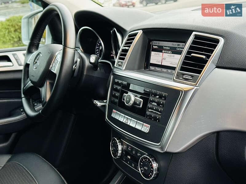 Позашляховик / Кросовер Mercedes-Benz M-Class 2013 в Дніпрі