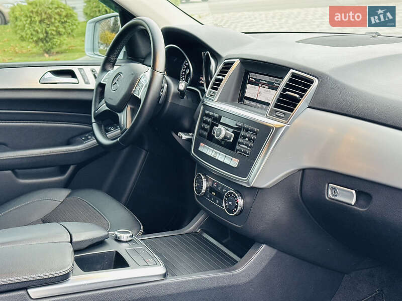 Позашляховик / Кросовер Mercedes-Benz M-Class 2013 в Дніпрі