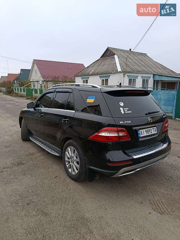 Внедорожник / Кроссовер Mercedes-Benz M-Class 2013 в Киеве фото 7 Внедорожник / Кроссовер Mercedes-Benz M-Class 2013 в Киеве