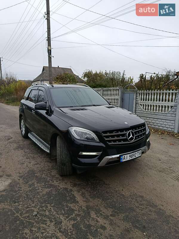 Внедорожник / Кроссовер Mercedes-Benz M-Class 2013 в Киеве фото 26 Внедорожник / Кроссовер Mercedes-Benz M-Class 2013 в Киеве