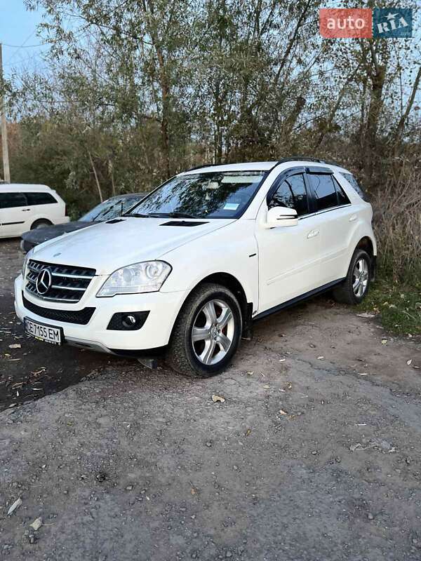 Позашляховик / Кросовер Mercedes-Benz M-Class 2010 в Чернівцях фото 2 Позашляховик / Кросовер Mercedes-Benz M-Class 2010 в Чернівцях