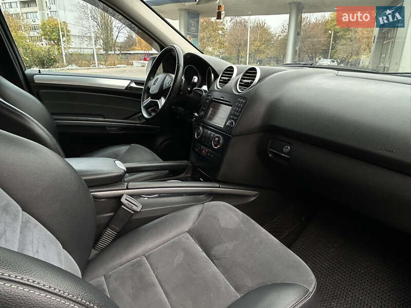 Внедорожник / Кроссовер Mercedes-Benz M-Class 2010 в Николаеве фото 12 Внедорожник / Кроссовер Mercedes-Benz M-Class 2010 в Николаеве