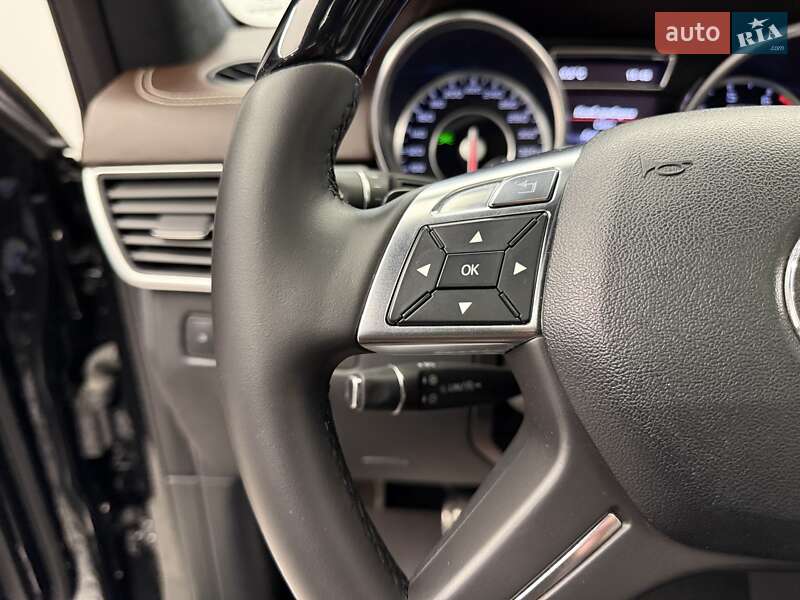 Внедорожник / Кроссовер Mercedes-Benz M-Class 2012 в Киеве фото 48 Внедорожник / Кроссовер Mercedes-Benz M-Class 2012 в Киеве