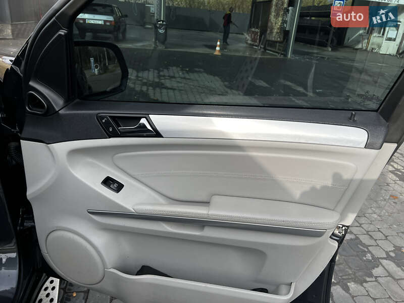 Внедорожник / Кроссовер Mercedes-Benz M-Class 2010 в Трускавце фото 17 Внедорожник / Кроссовер Mercedes-Benz M-Class 2010 в Трускавце