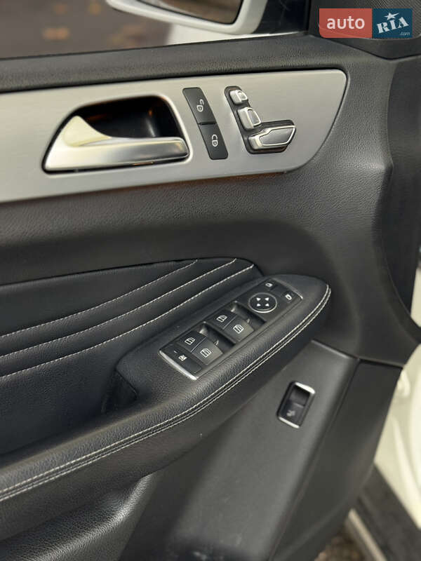 Позашляховик / Кросовер Mercedes-Benz M-Class 2012 в Миколаєві фото 23 Позашляховик / Кросовер Mercedes-Benz M-Class 2012 в Миколаєві