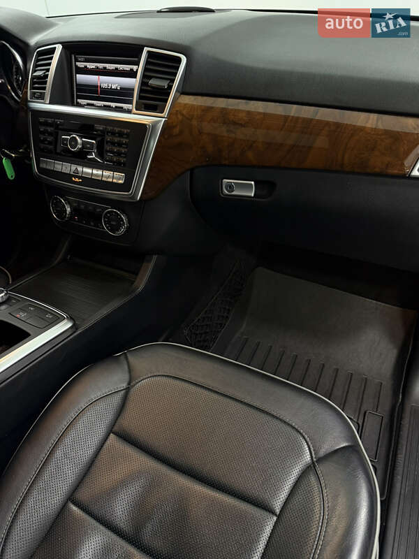 Позашляховик / Кросовер Mercedes-Benz M-Class 2013 в Одесі фото 19 Позашляховик / Кросовер Mercedes-Benz M-Class 2013 в Одесі