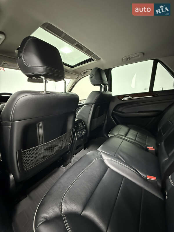 Позашляховик / Кросовер Mercedes-Benz M-Class 2013 в Одесі фото 36 Позашляховик / Кросовер Mercedes-Benz M-Class 2013 в Одесі