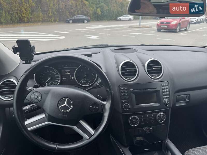 Позашляховик / Кросовер Mercedes-Benz M-Class 2011 в Києві