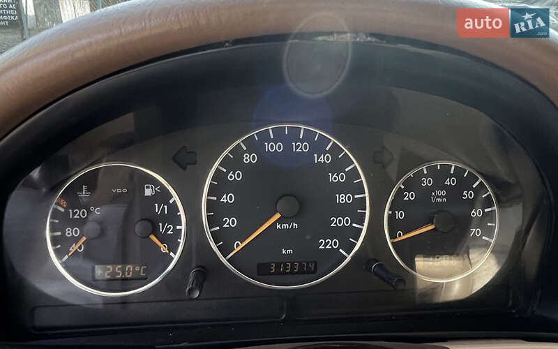 Внедорожник / Кроссовер Mercedes-Benz M-Class 2001 в Стрые