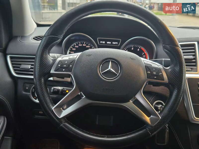 Внедорожник / Кроссовер Mercedes-Benz M-Class 2013 в Киеве фото 29 Внедорожник / Кроссовер Mercedes-Benz M-Class 2013 в Киеве