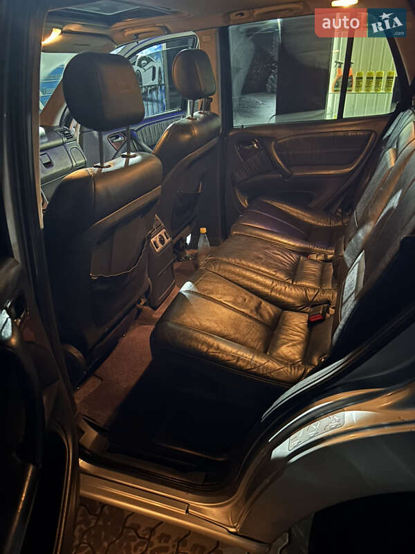 Внедорожник / Кроссовер Mercedes-Benz M-Class 2003 в Киеве