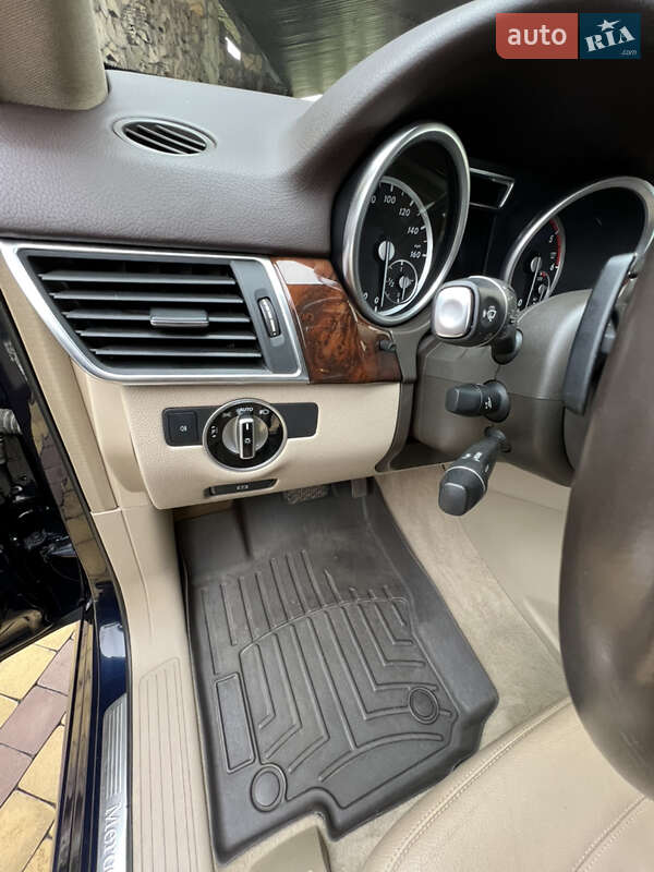 Позашляховик / Кросовер Mercedes-Benz M-Class 2015 в Львові